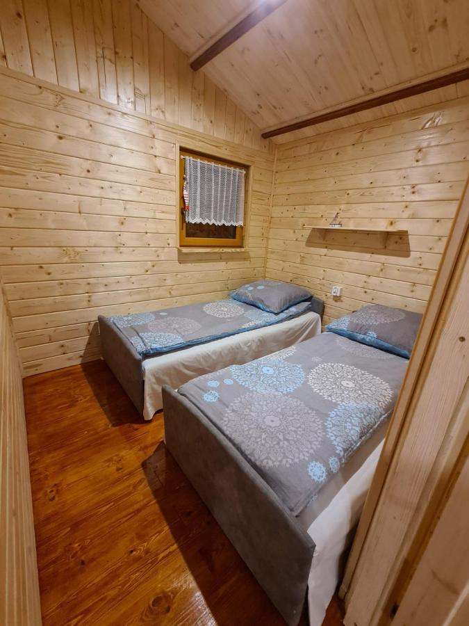 Siedlisko Nr 4A Nad Jeziorem Skarlinskim, Jezioro, Mazury, Domki Letniskowe Kurzetnik Exterior photo